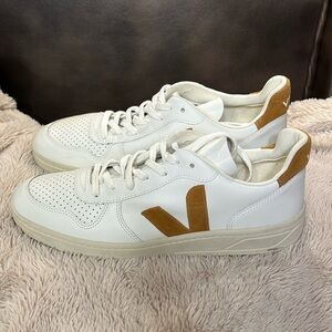 Mens Size 11 1/2 Veja White and Camel Sneakers